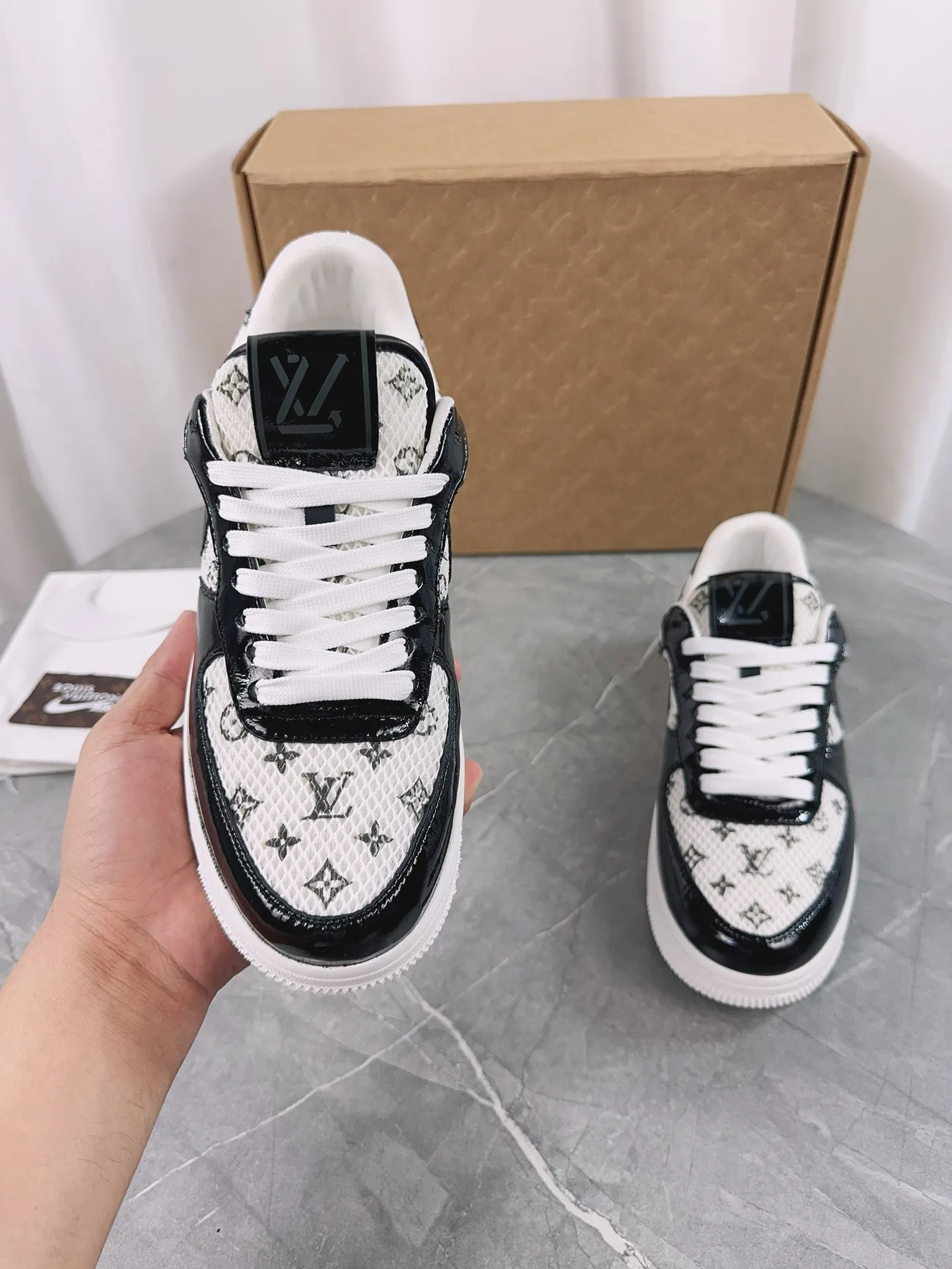 👟👟Ex-factory price 620👟👟 🌈LV | Louis Vuitton ²⁰²³ 𝐬𝐬 🧡💚2024 spring and summer new style top version‼ ️The original version is the same. The counter specializes in the latest mesh shoes and new hard goods🆕 ❥Purchase level! Full of high-end feel! A popular model among bloggers at home and abroad, it’s retro and fashionable and looks amazing on your feet! Mainly recommended models on the official website★ ━━━━━ ЅᏇєєt ━━━━━ ▪️Upper: original customized cowhide fabric ▪️Inner: cow lining ▪️Outsole: high-end rubber outsole ▪️Shoe size: 35-47 (46-47 customization is not returnable)